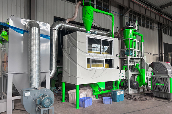 इंडोनेशियाई ग्राहक श्योर ओरिजिन ग्रुप मशीन पर जाते हैं और 500 मॉडल एल्यूमीनियम प्लास्टिक रीसाइक्लिंग मशीन खरीदते हैं