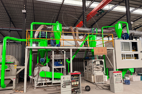 जर्मन कस्टमर्स श्योर ओरिजिन ग्रुप मशीन पर गए और 500 मॉडल PCB रीसाइक्लिंग मशीन खरीदी